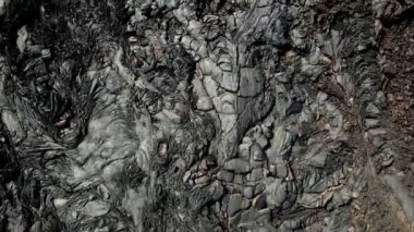 Yüksek donmuş çatlak lav.