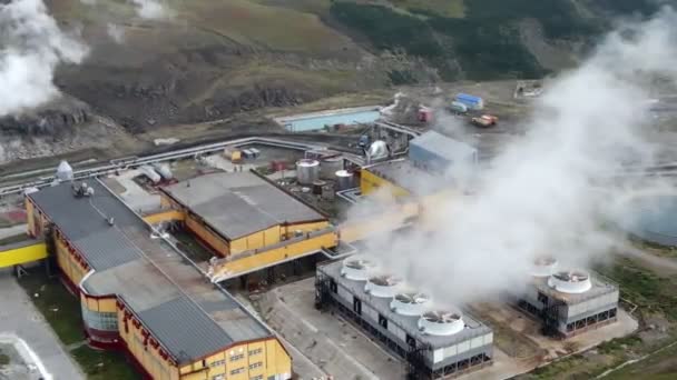 Geotermální elektrárna v Kamčatce — Stock video