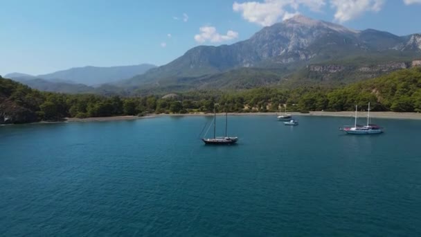 Flight over a beautiful clean beach in Turkey Kemer — Stockvideo