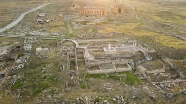 Hierapolis Pamukkale 'nin antik kalıntıları Denizli - Türkiye. Yüksek kaliteli FullHD görüntüler