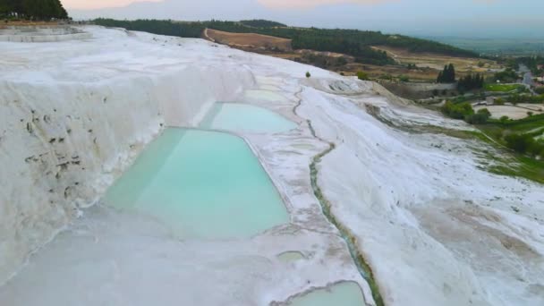 Pamukkale Travertines Cinematic Aerial Drone Footage Formaciones Minerales Caliza Blanca — Vídeo de stock