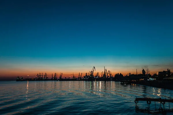 Twilight Sea Small Town Silhouettes — Stock Photo, Image