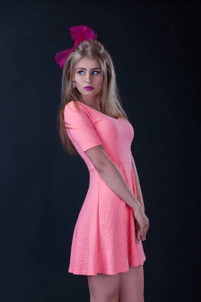 Isolated Blonde Model Pink Bow — Stock Photo, Image