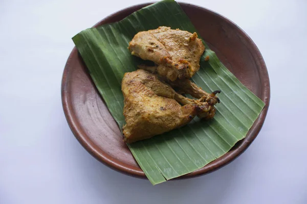 Ayam Panggang Atau Ayam Bakar Atau Ayam Panggang Disajikan Dengan — Stok Foto