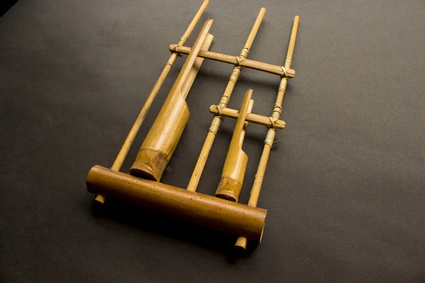 Angklung Traditional Sundanese Musical Instrument Made Bamboo Isolated White Background — 图库照片