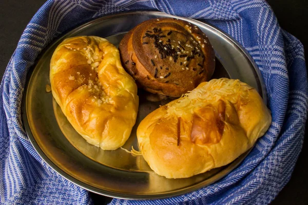 Baking Homemade Bread Pastry Chocolate Isolated Black Background Suitable Breakfast — Zdjęcie stockowe