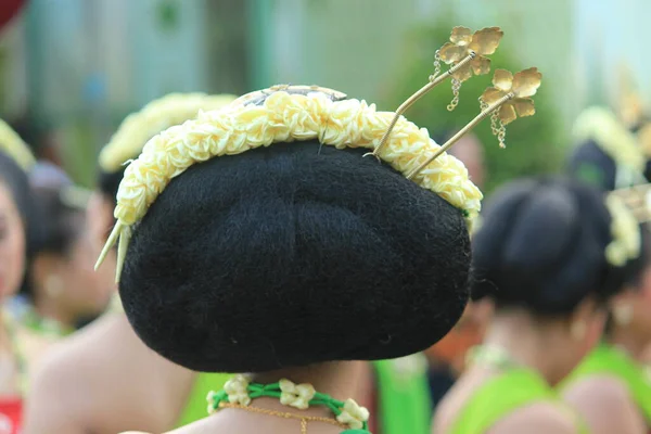 Sanggul Konde Een Traditionele Javaanse Vrouwen Kapsel Gebruikt Bruiloften Traditionele — Stockfoto