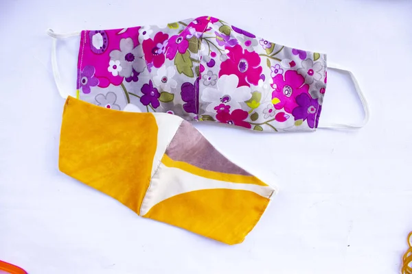 Cloth Mask Fabric Face Mask Cotton Fabric Flower Pattern Handmade — 图库照片