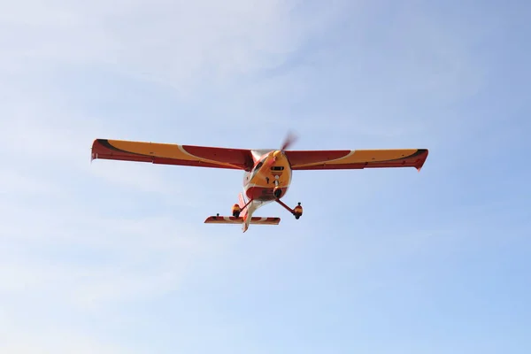 Single engine aircraft, ultra light plane flight