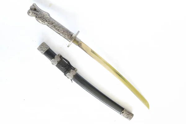 Japonský Samuraj Krátký Meč Wakizashi Dračí Ozdobou Izolované Bílém Pozadí — Stock fotografie