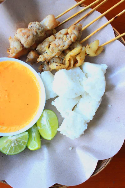 Sate Taichan Taichan Satay Made Chicken Meat Served Sauce Ketchup — Stok Foto