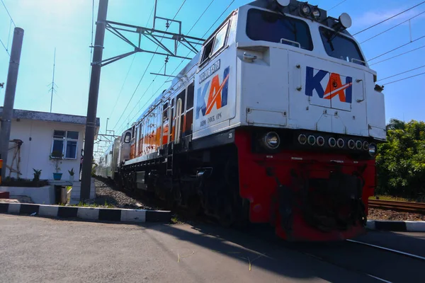 Klaten Indonesia July 2021 Commuter Line Train Krl Train Arrive — Stock Fotó