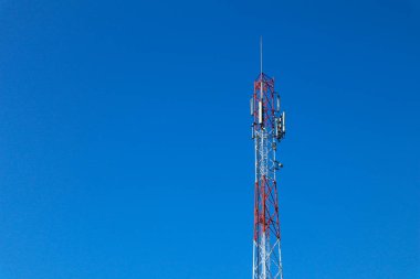 İletişim kulesi. Telco Trellis, 3G 4G 5G Apocalypse İnternet İletişimi, cep telefonu, FM Radyo ve Televizyon Yayınları.