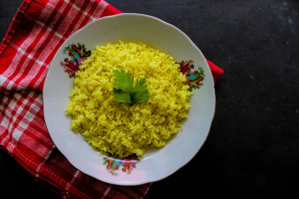 Žlutá Rýže Nebo Kurkuma Rýže Nebo Nasi Kuning Jídlo Vyrobené — Stock fotografie