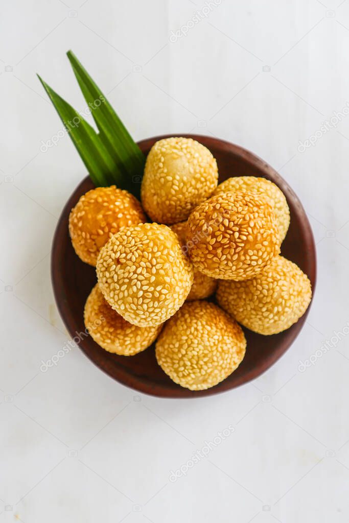 onde-onde or sesame ball or Jian Dui  is fried Chinese pastry made from glutinous rice flour and coated with sesame seeds filled with bean paste.isolated on white background