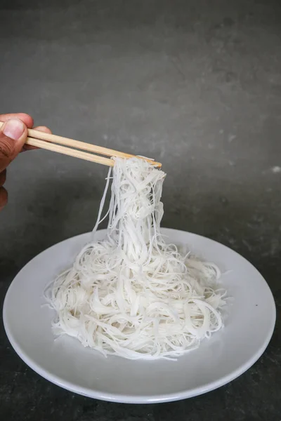 Bihun Vermicelli Rice Noodles Angel Hair Isolated Black Background — Fotografia de Stock