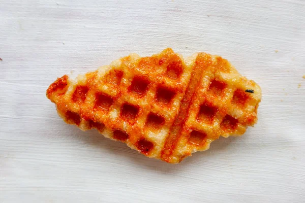 Croissant Waffle Croffle Com Molho Chocolate Servido Caixa Fundo Branco — Fotografia de Stock