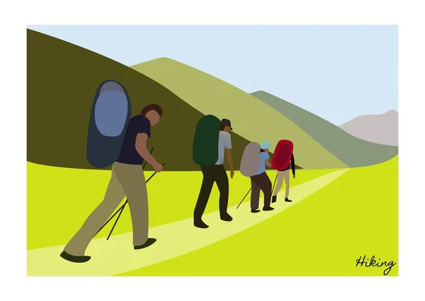 Dağlarda yürüyen bir grup turist