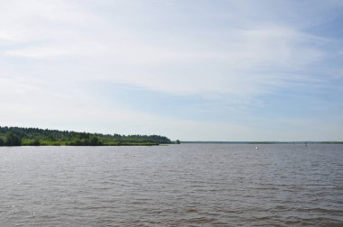 Yaz doğası. Belozersk 'te. Beyaz Göl. Rusya