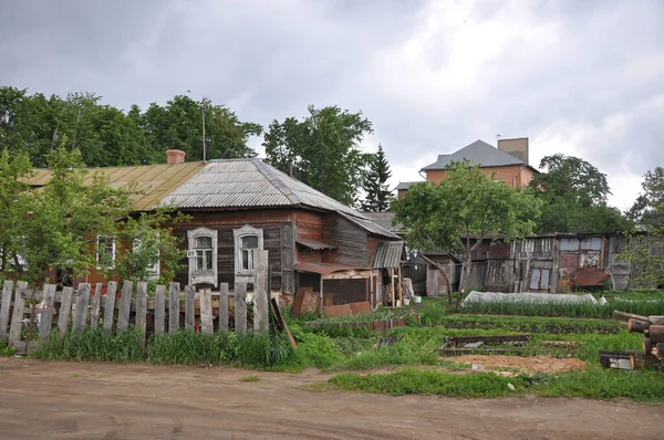 木造住宅 木造古民家 ロストフ大王 ネロ湖だ ロシア — ストック写真
