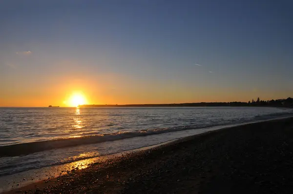 Apus Soare Mare Seara Litoral Marea Neagră Abhazia — Fotografie, imagine de stoc