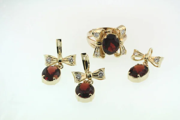 Bijoux Sertis Pierres Rouges Diamants Rubis Boucles Oreilles — Photo