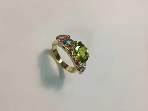 Bague Avec Pierres Précieuses Diamants Émeraude — Photo