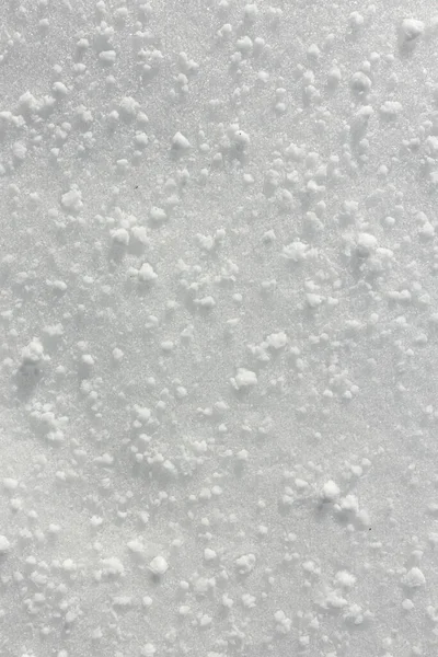 Κοντινό πλάνο των Graupel Snow pellets, που σχηματίζονται όταν υπερψυχόμενα σταγονίδια νερού παγώνουν πάνω στα Snow Crystals — Φωτογραφία Αρχείου