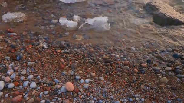 Son Kışlar Gürcistan Körfezi kıyısında Sunset 'teki Büyük Göller' de Buzlar Eriyor — Stok video