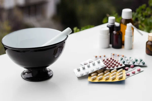 Alternativní Medicína Minomet Palička Pilulkami Lahvičkami Pilulek — Stock fotografie