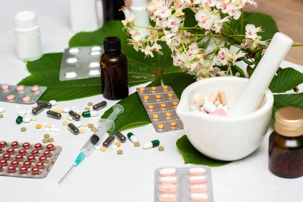 Léky Tablety Zelenou Bylinkou — Stock fotografie