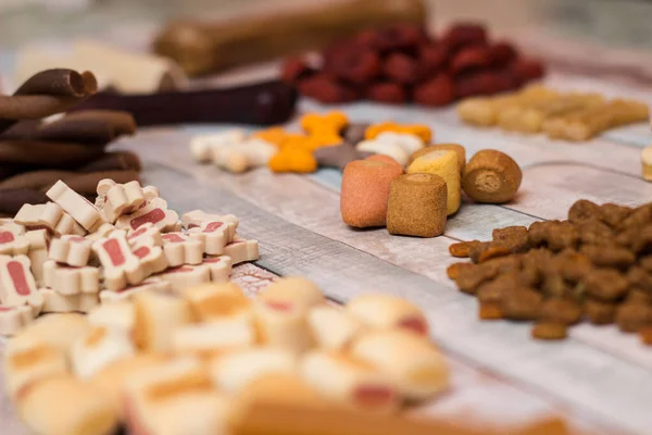 Alimentos Para Animais Estimação Lanches Para Cães Cão Saborosos Biscoitos — Fotografia de Stock