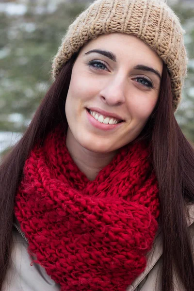 Woman Feeling Cold Winter Portrait Smiling Woman Snow — 图库照片
