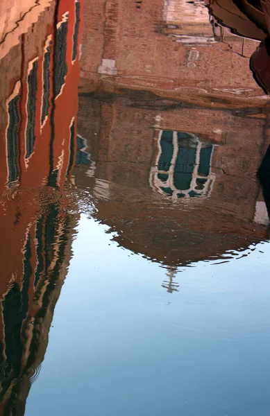 Venedig Spiegelung im Kanal