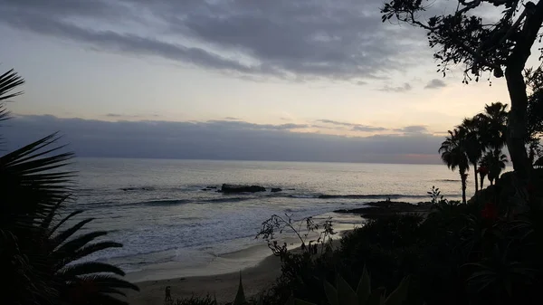 Belo Nascer Sol Manhã Quente Califórnia Com Ondas Pacíficas Cortando — Fotografia de Stock