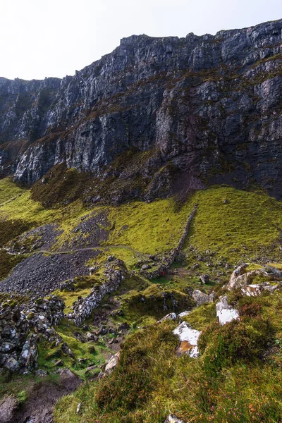 Pintura Pared Roca Quiraing Isla Skye Escocia — Foto de Stock