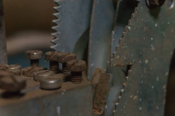 Viejo Mecánico Acero Oxidado Industrial Con Tornillos Engranajes — Foto de Stock