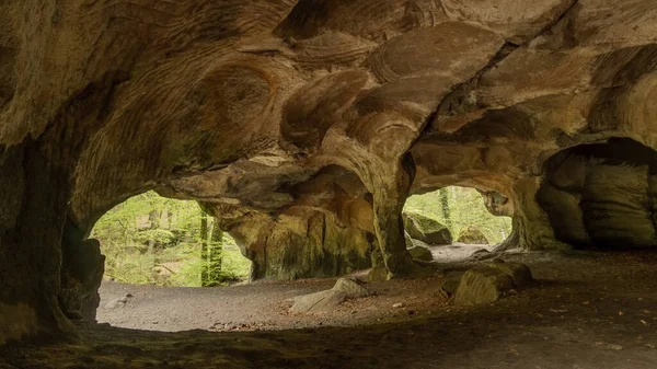 Inne Kvarnsten Grotta Hohllay Skogen Mullerthal Berdorf Luxemburg — Stockfoto