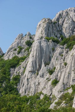 Yazın Pakistan Ulusal Parkı, Velebit, Hırvatistan ve Avrupa 'da tuhaf kaya oluşumları