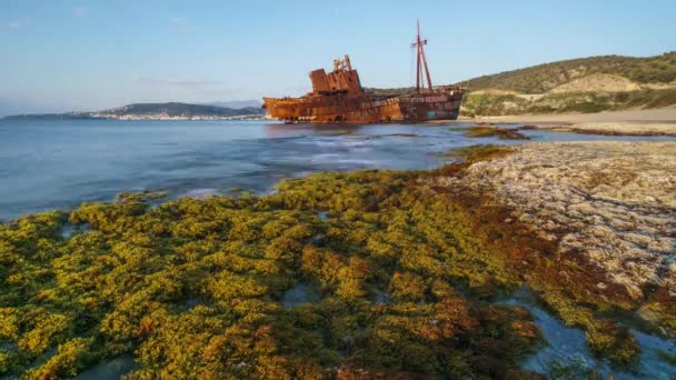 Time Lapse Golden Hour Morning Ship Wreck Dimitrios Waves Flowing — Video