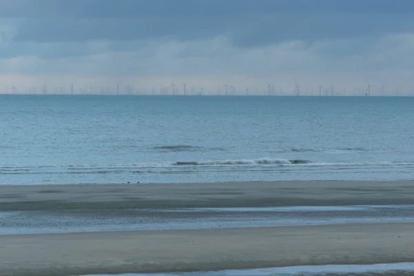 Offshore Windmolens Verte Van Noordzee Met Strand Aan Voorkant — Stockfoto