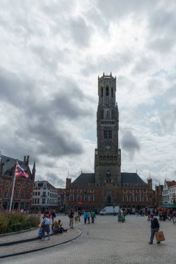 Bruges, Belçika 'daki Pazar Meydanı ve Belfort Kulesi