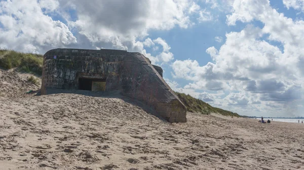 Ruin Bunker Vid Kusten Nordsjön Stranden Med Sanddyn Landskap Nära — Stockfoto