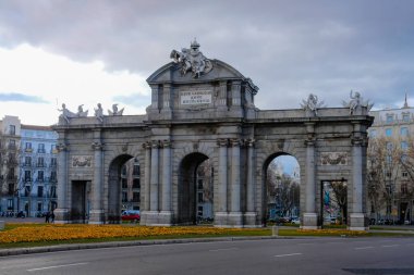 Madrid 'in Puerta del Sol anıtı