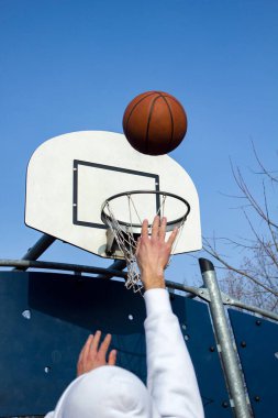 Basketbolcu iş başında