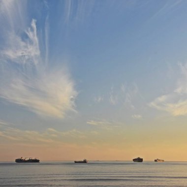 Cape Town 'daki Blouberg plajında güzel bir Afrika gün batımı