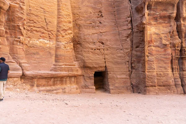 Voyager Entre Les Rochers Petra Jordanie — Photo