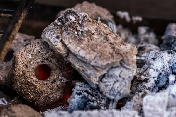 Gros Plan Sur Bois Brûlé Charbon Bois Utilisés Pour Barbecue — Photo