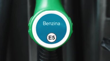 Kurşunsuz benzin pompasını kapat