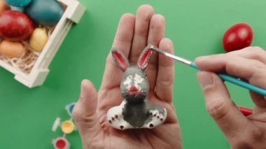 Paskalya Tatili için el boyaması tavşan
